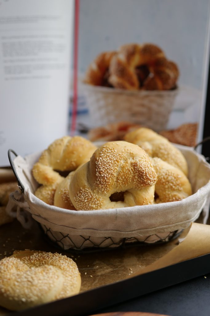 Simit - Rezept für leckere Sesamkringel - Was gibt&amp;#39;s zu essen, Liebling?